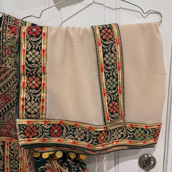 Warda Of London The Farrah Thobe Large - Picture 10 of 11